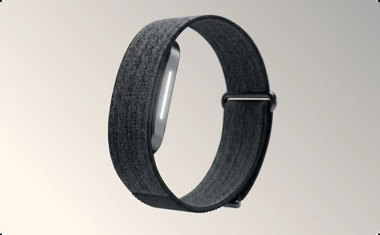 Premium angled product photo of the Hume Band longevity wearable